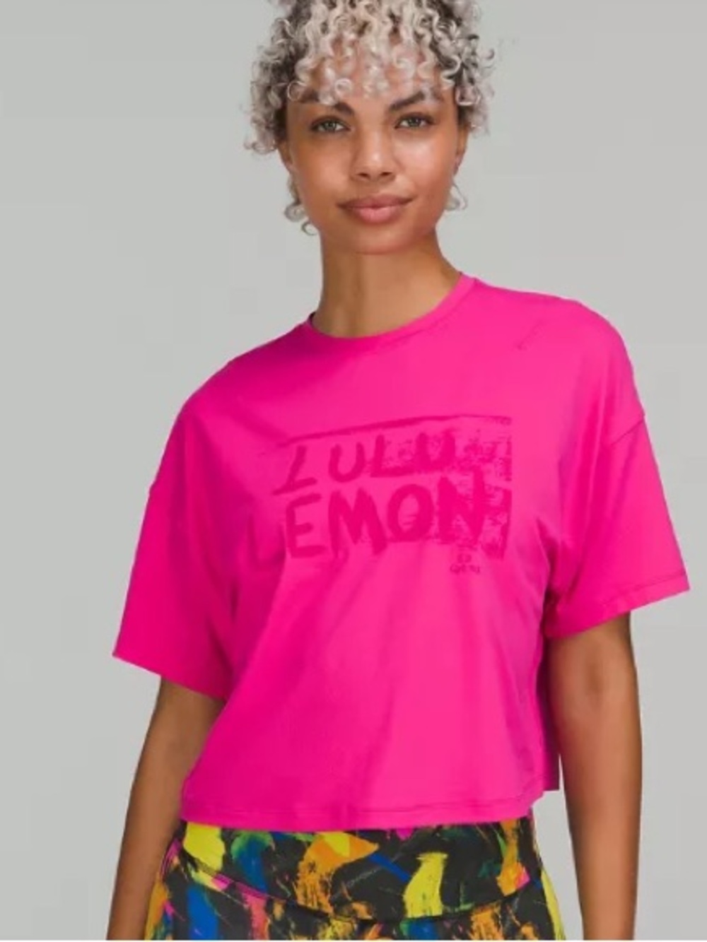 LIKE NEW SIZE S/M Lululemon athletica Hot Pink Cropped Graphic Tee